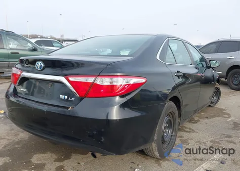 2016 Toyota Camry Hybrid Le z USA, uszkodzony, nr VIN 4T1BD1FK0GU200239